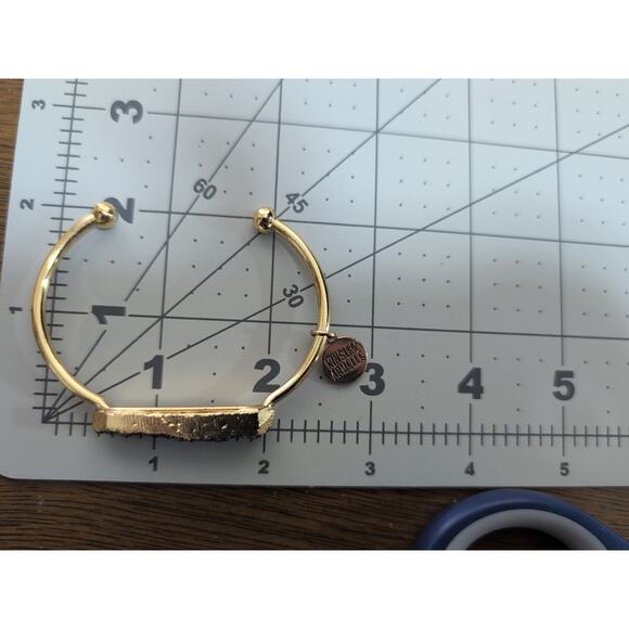 Kinsley Armelle Black Druzy Quartz Bangle Cuff Bracelet Gold Tone - Picture 6 of 6